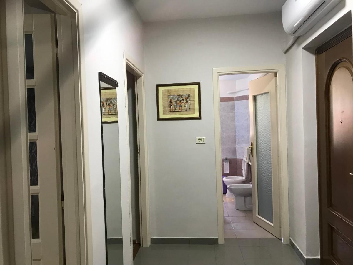 Appartement Proper House Iva à Tirana Extérieur photo