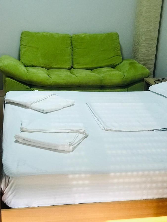 Appartement Proper House Iva à Tirana Extérieur photo